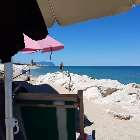 Il Casello Nel Mar * Civitanova Marche