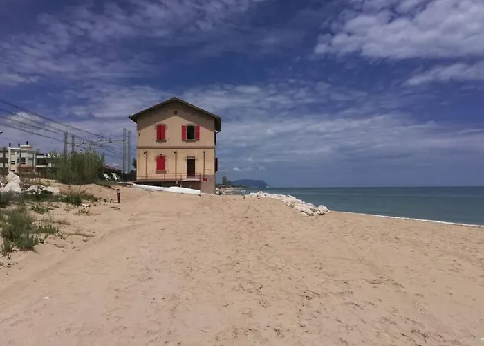 Casello Al Mare 公寓 西维尔诺瓦·马尔凯